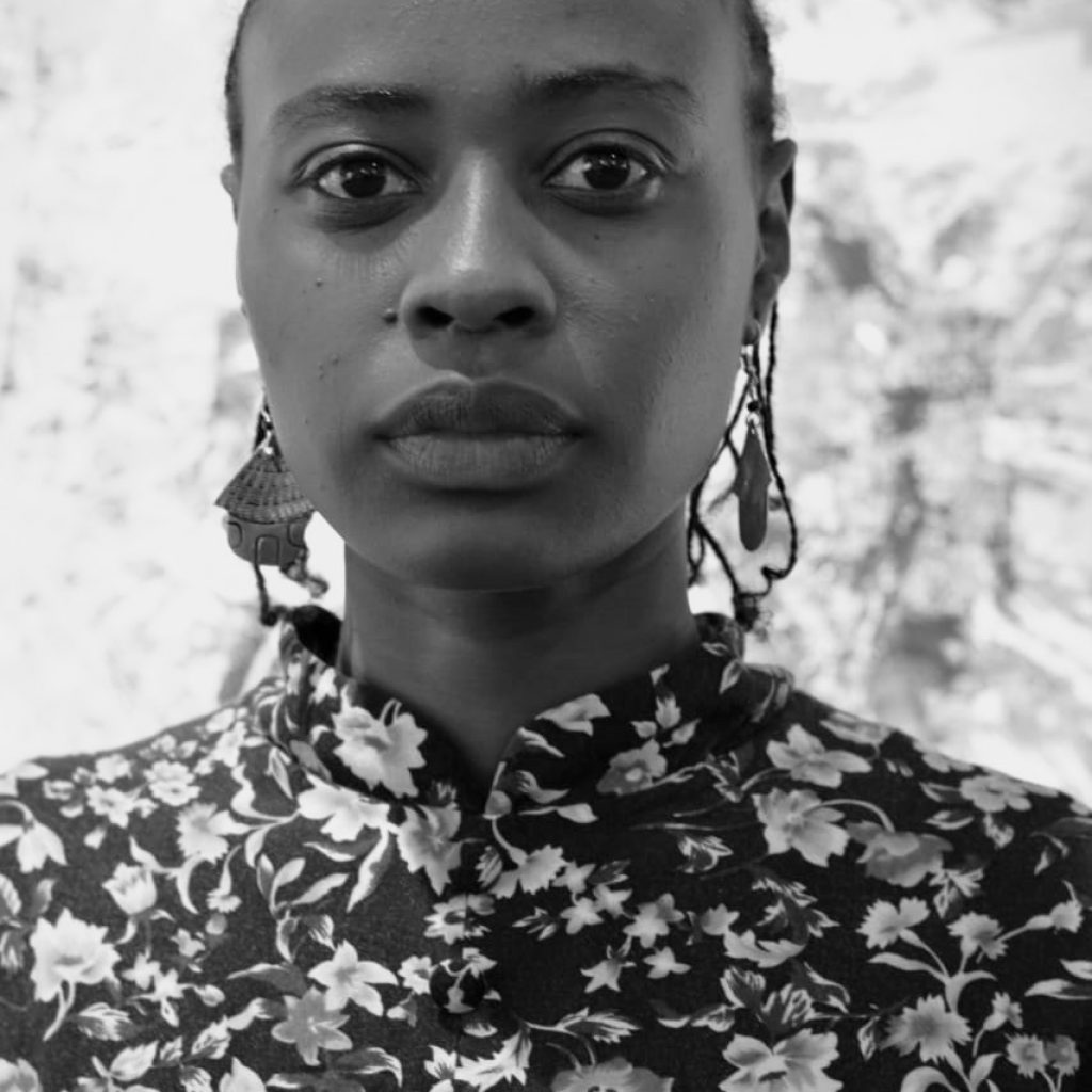 SHOWCASE SATURDAYS #6: MEET VISUAL ARTIST RESIAN TAKONA