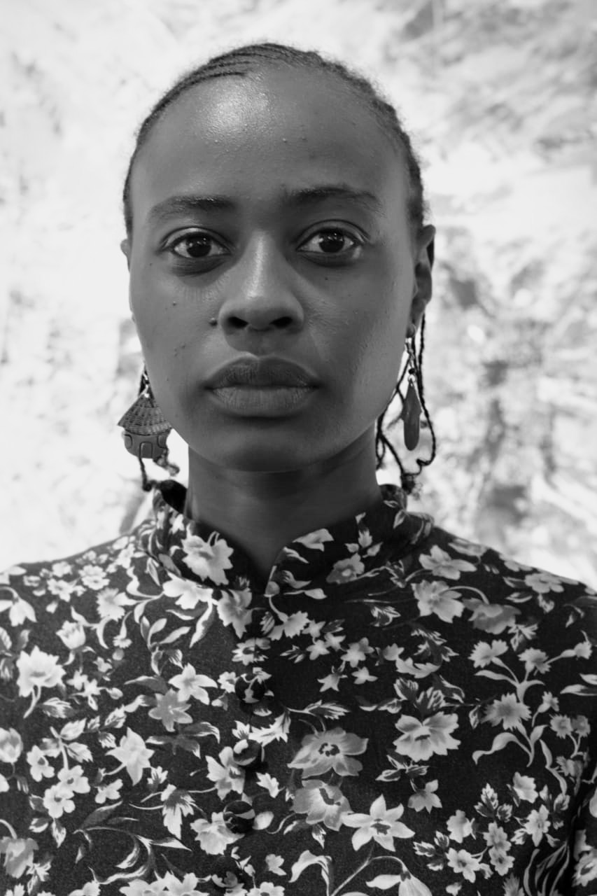 You are currently viewing SHOWCASE SATURDAYS #6: MEET VISUAL ARTIST RESIAN TAKONA
